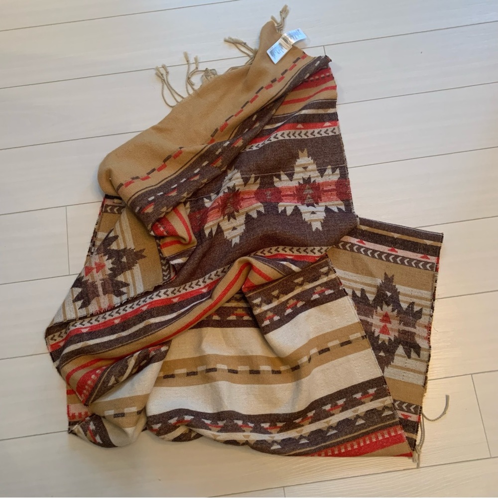 Large H & M Scarf - Picture 7 of 9